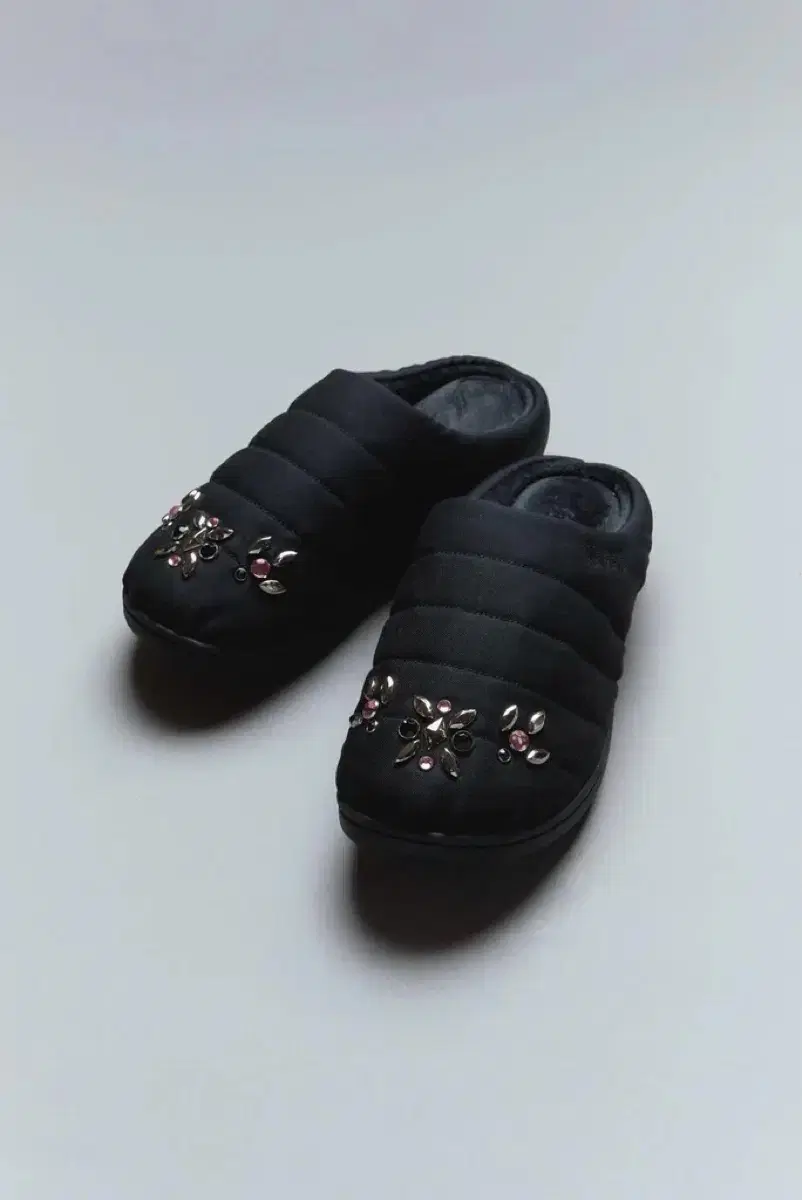 Masu x Subu Studs Sandle Black